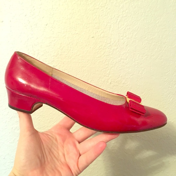 Salvatore Ferragamo Shoes - Vintage Ferragamo "Vara 1" red patent leather pump